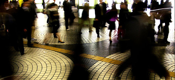 5 Ways to Tame Your Busy Schedule and Network Like a Pro