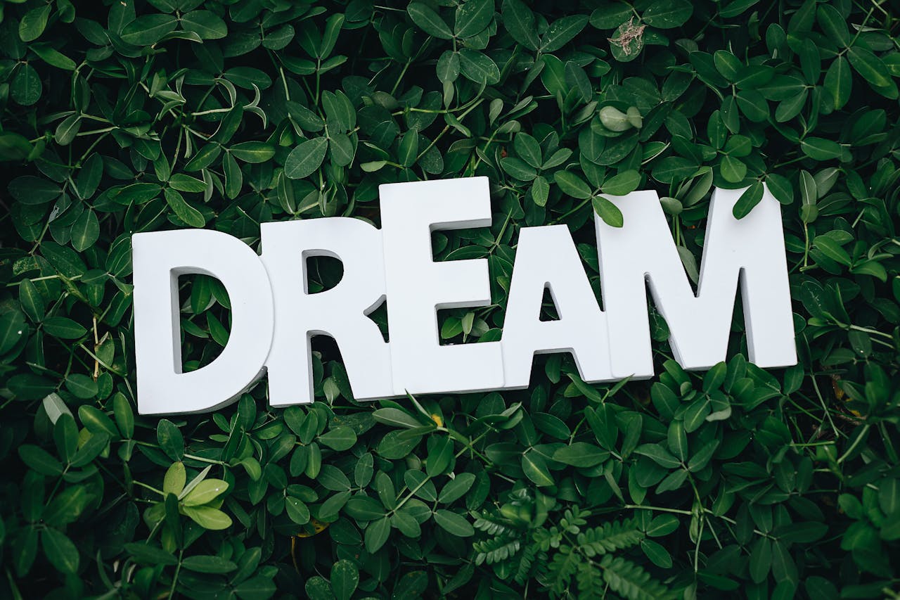 https://www.brilliantdirectories.com/blog/weekly-podcast-pick-how-to-transform-risky-daydreams-into-empowering-goals-by-creative-pep-talk
